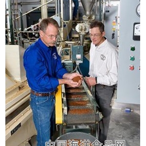 ������s���������ˮ�a(ch��n)�B(y��ng)ֳ����е��~��